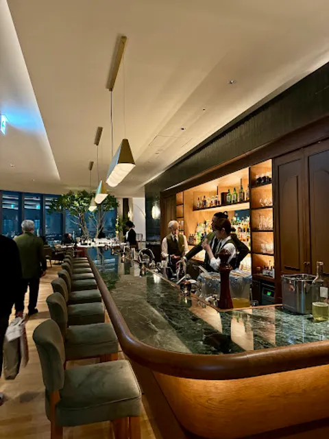 Hills House Dining 33