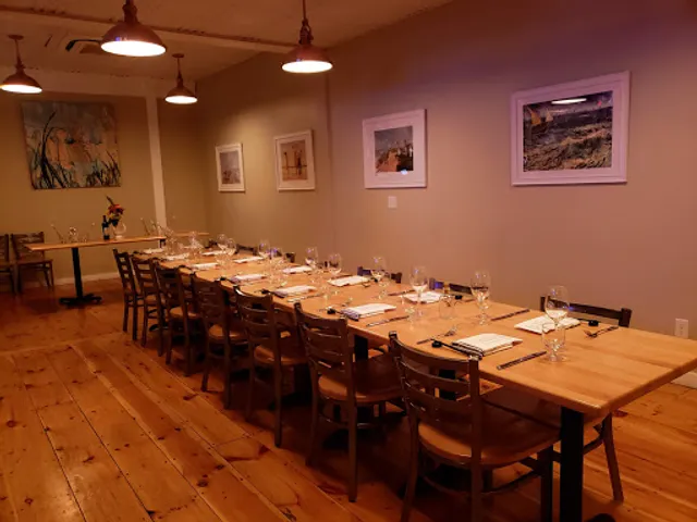 Mad Minnow Bar & Kitchen