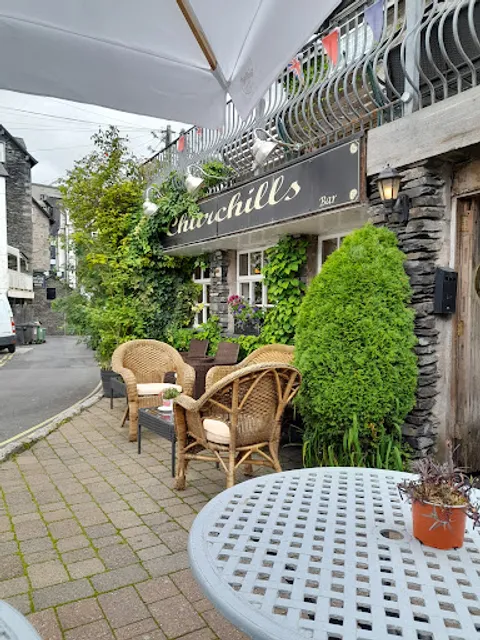 Churchills Tavern