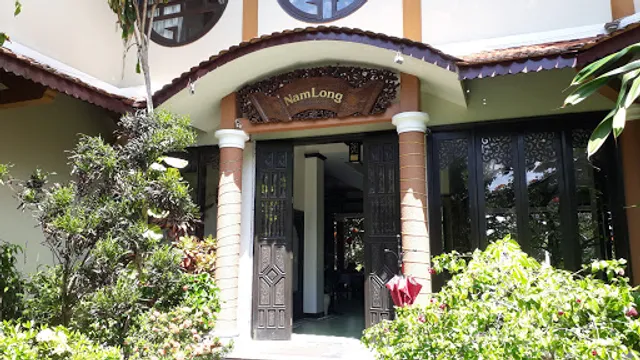 Nam Long Restaurant