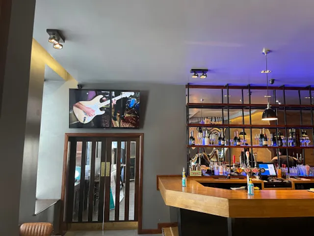 Victoria Bar & Lounge