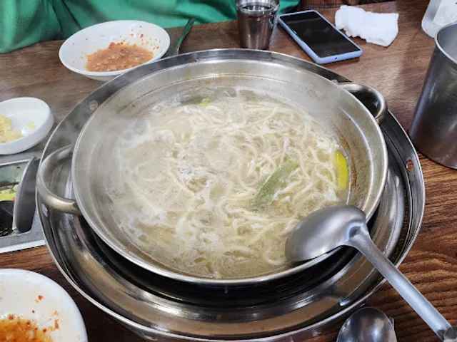 공릉동닭한마리 본점