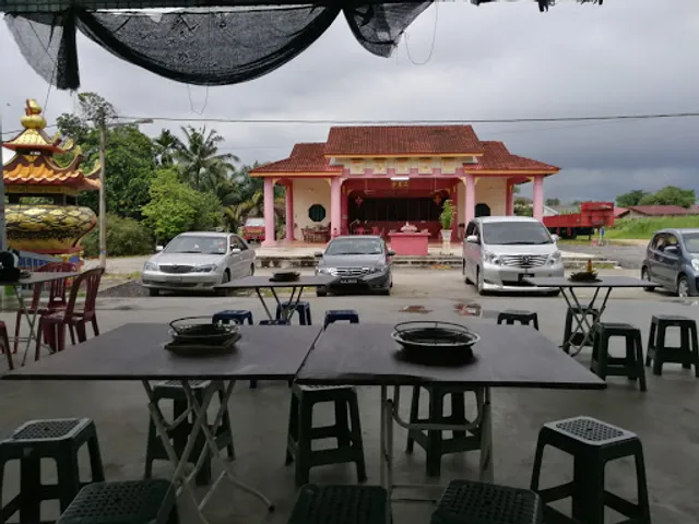 Pei Pei Steamboat • 佩佩泰国火锅