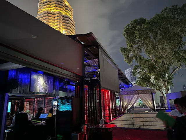 Canopy Lounge Rooftop Bar KL