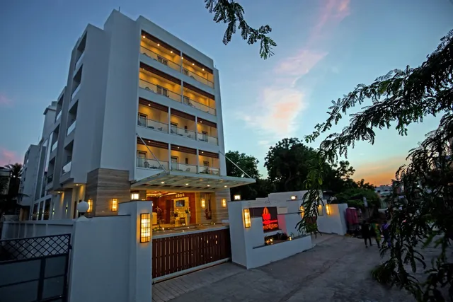 Hotel TGH - The Grand Highness