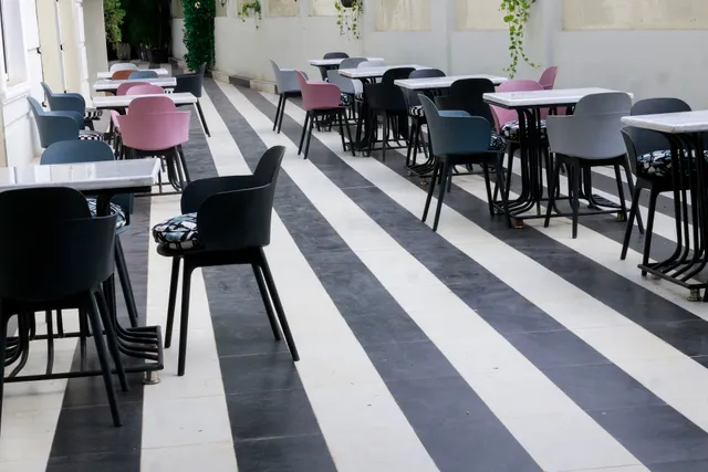 Panthera Restaurant and apartments