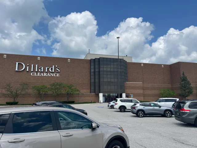 Dillard's Clearance Center
