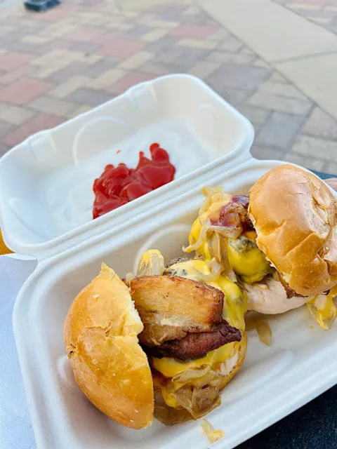 Curveball Slider Truck