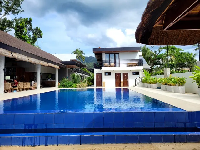 Holiday Suites Port Barton