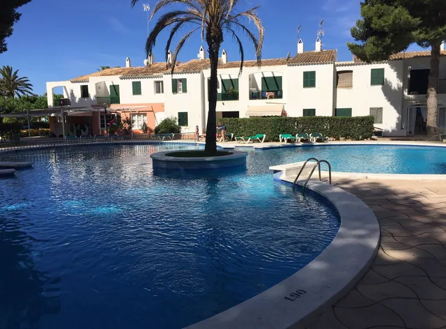 Apartamentos Las Brisas I & II