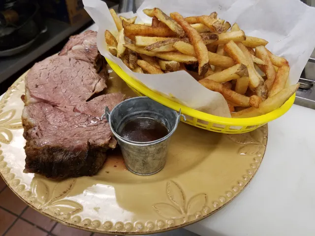 The Plate Bar & Grill