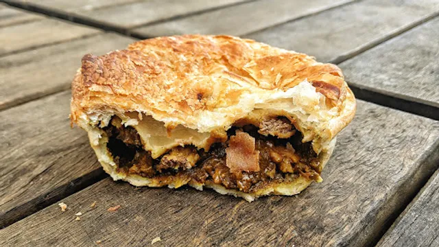 Redz Pies - Esperance Bakery