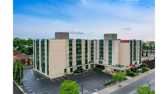 Ramada by Wyndham, Niagara Falls Near Fallsview District