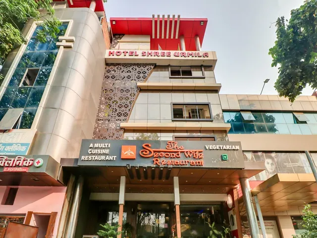 OYO 75345 Hotel Shree Urmila