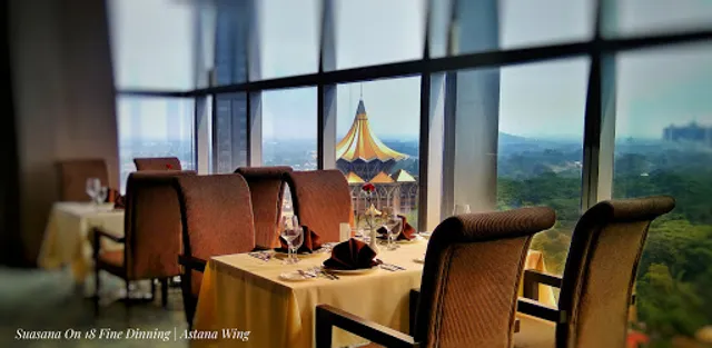 Suasana On 18 Fine Dining Restaurant