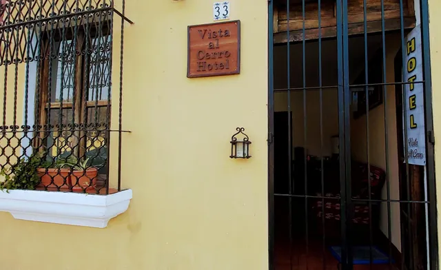 Hotel vista al cerro