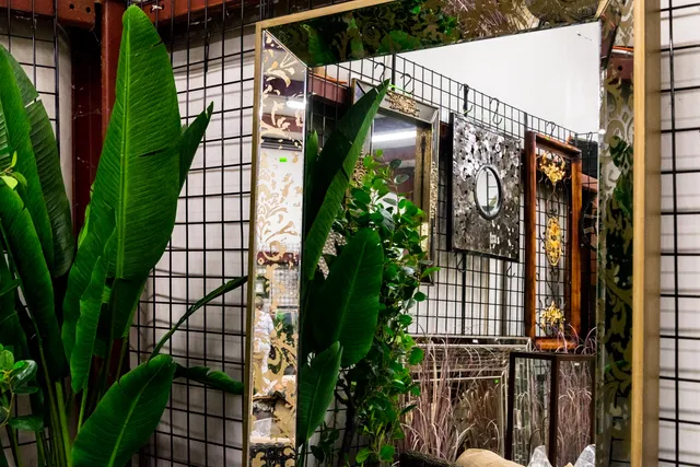 Home Decor Warehouse