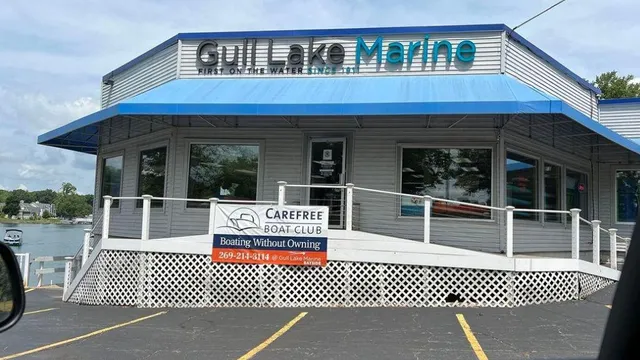 Gull Lake Marine Bayside