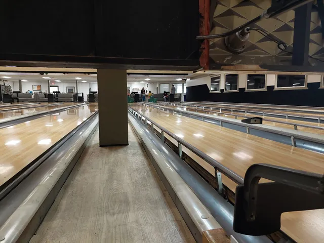 Cedar Lanes