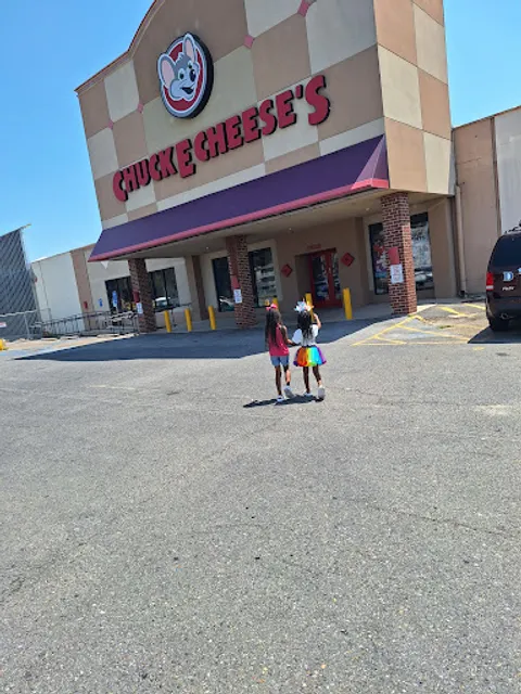Chuck E. Cheese