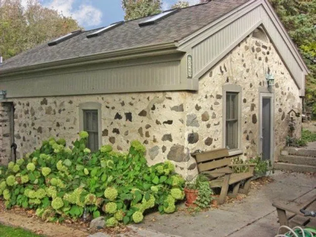 Bed And Breakfast Garden House