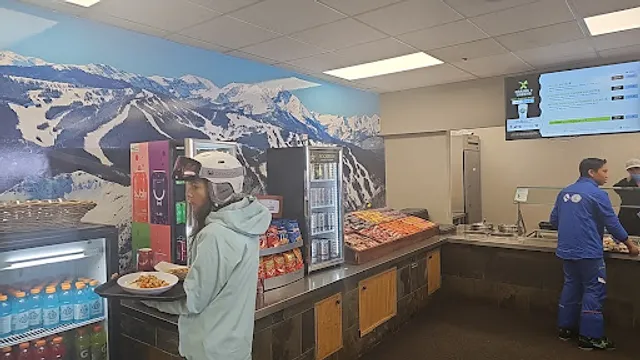 Marketplace at Eagle’s Nest