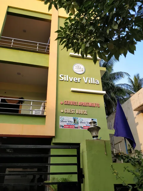 OYO Silver Villa Guest House