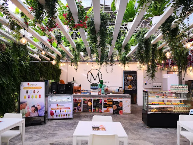 De.M Cafe
