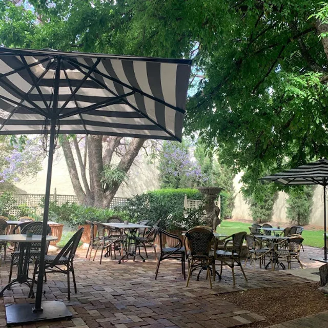 Bank Bazaar and Bank Bar & Café [with outdoor garden café]