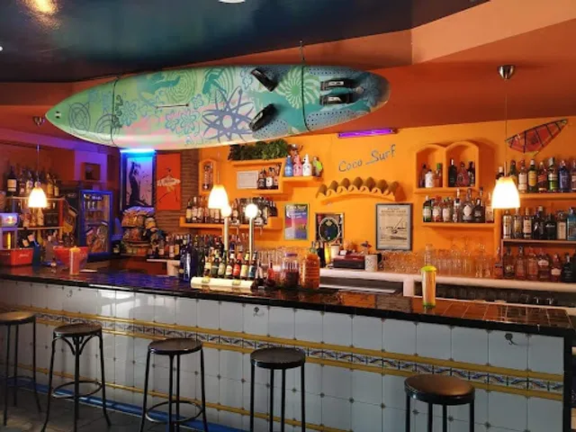 COCO SURF TERRAZA PUB (Desde 1990)