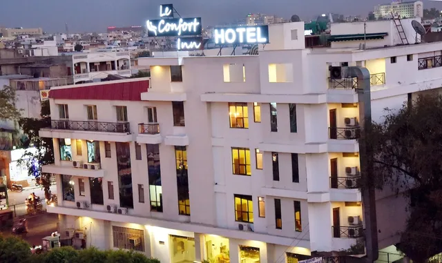 Hotel Yulia- Le Amour Inn