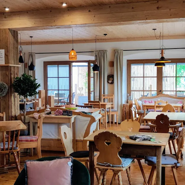 Oafach-Schea Deko-Cafe - Markus Rieger