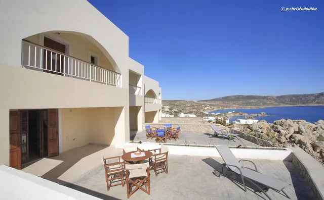 Jhonathan Apartments