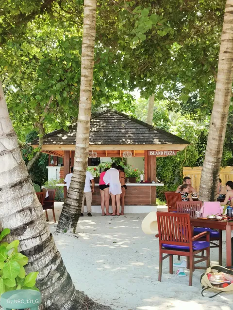 Island Pizza Restaurant