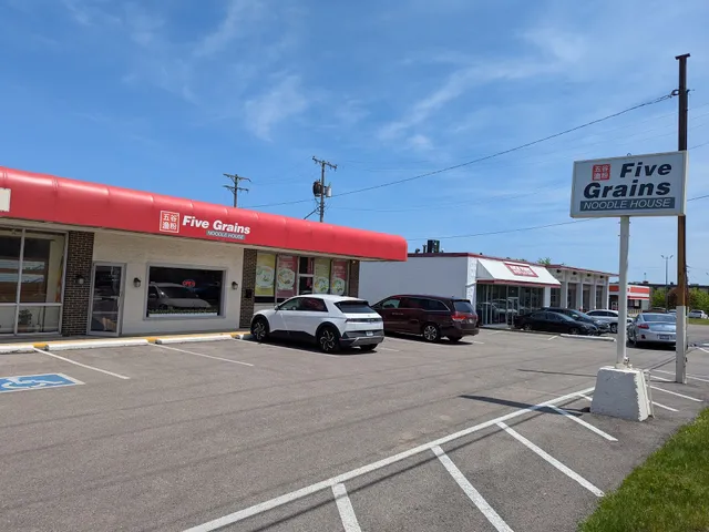 FIVE GRAINS NOODLE HOUSE(五谷鱼粉）