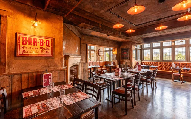 Hickory's Smokehouse Adel