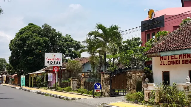 HOTEL PRAMBANAN VIEW