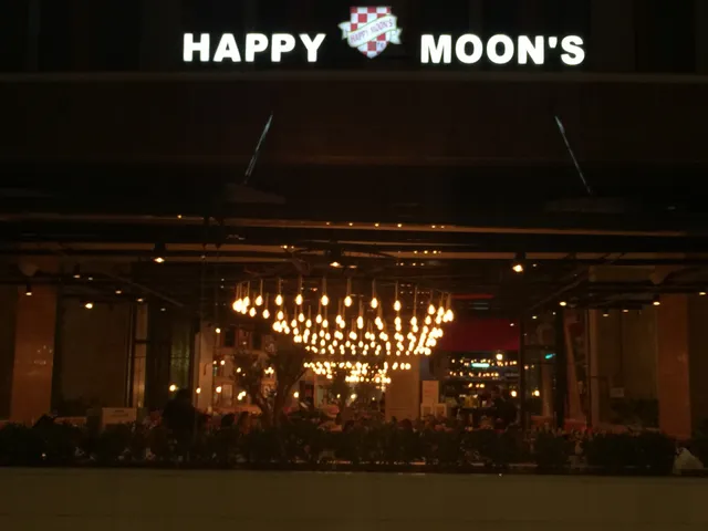 Happy Moon's