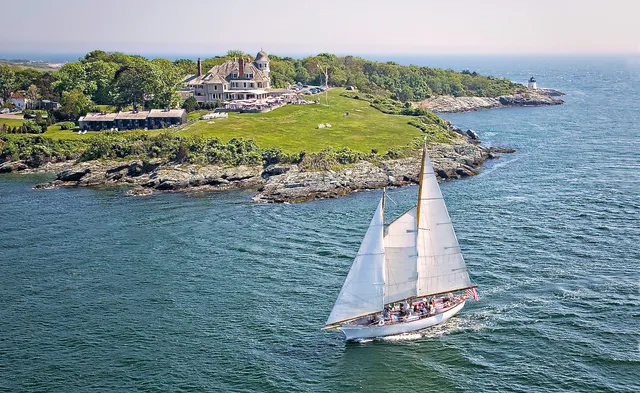 Newport Classic Cruises Bannister's Wharf