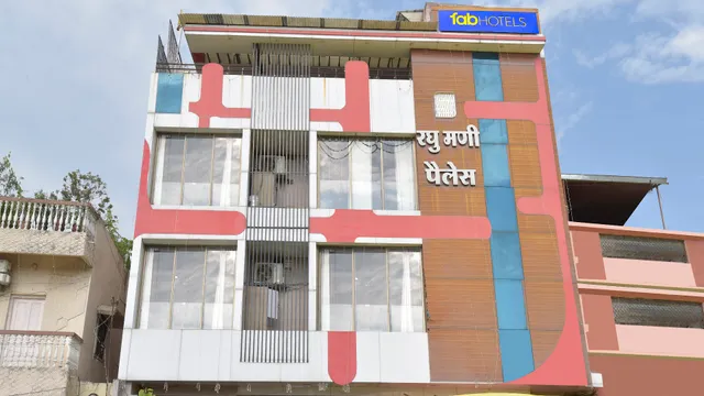 FabHotel Raghumani Palace