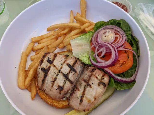 Hana Hou Bar & Sunset Patio