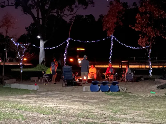 CLOSED UNTIL FURTHER NOTICE Shiralee Clydesdales and Farm Stay