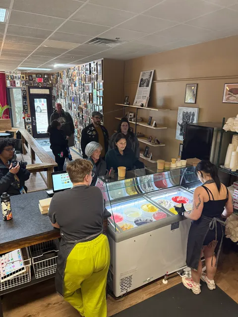 Black Cat Ice Cream Valley Junction