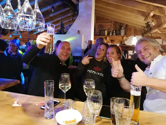 Alm Stadl Filzmoos - Apres ski und Almgaudii open end