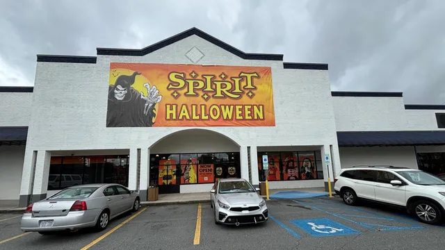 Spirit Halloween