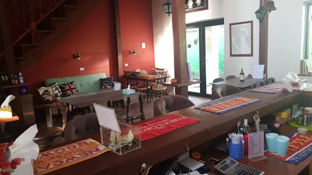 Seven Seas Bar and Restaurant