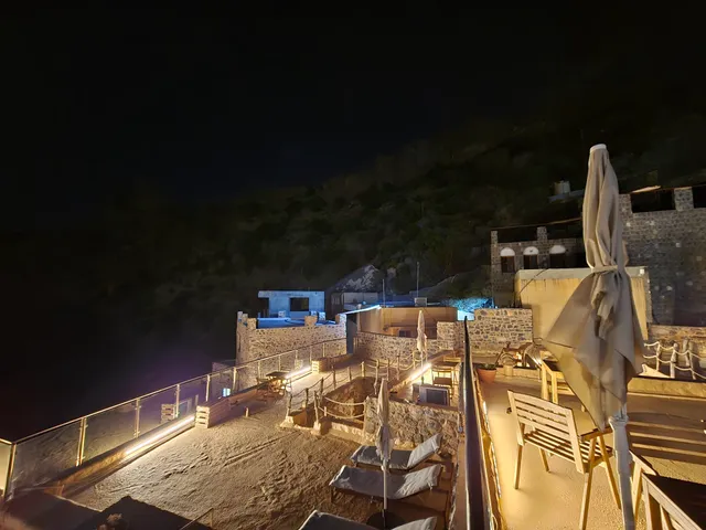 Hanging Terraces | المدرجات المعلقة