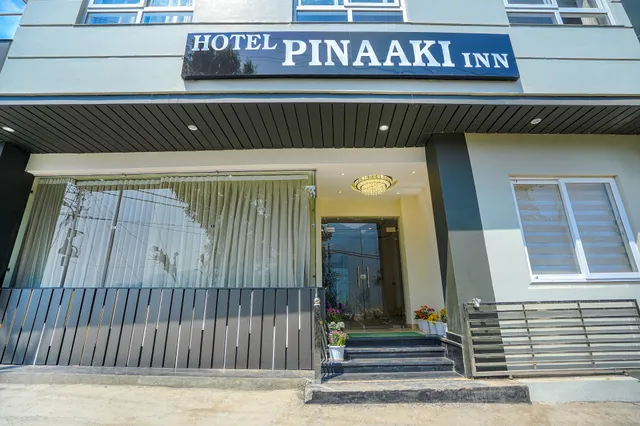 LevelUp Plus Hotel Pinaaki Inn