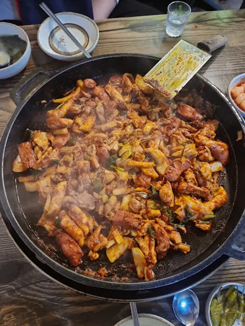 삼촌네춘천닭갈비