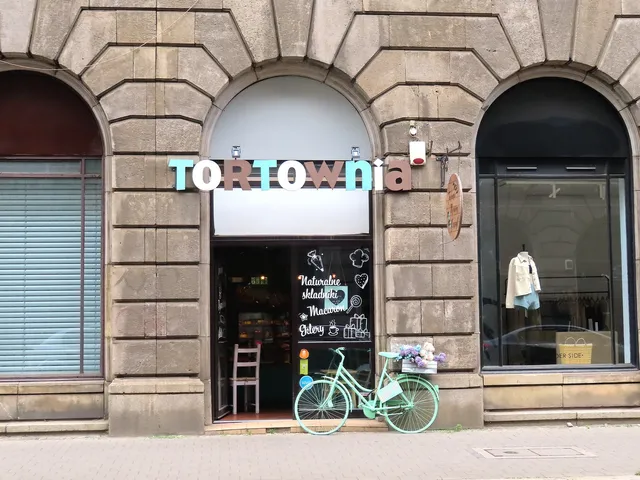 Tortownia MacaronPresent